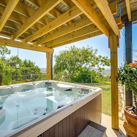 Fredericksburg Retreat With Private Hot Tub And Patio! Villa Exteriör bild