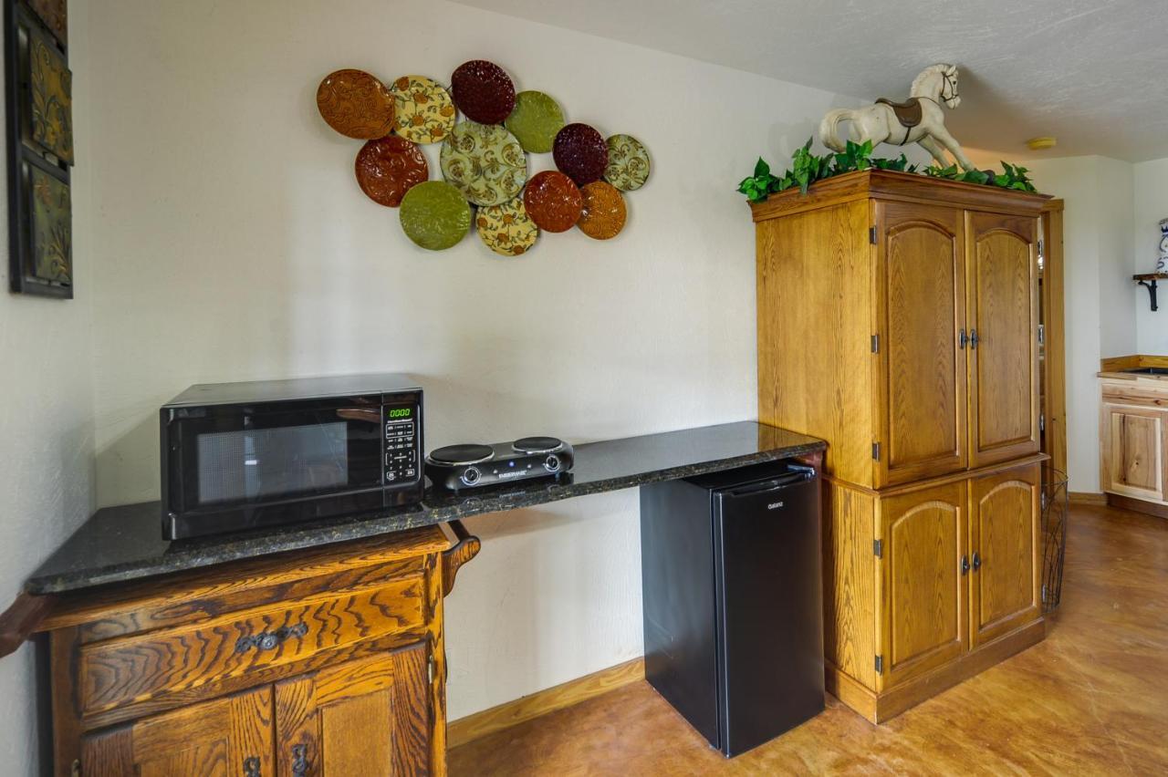 Fredericksburg Retreat With Private Hot Tub And Patio! Villa Exteriör bild