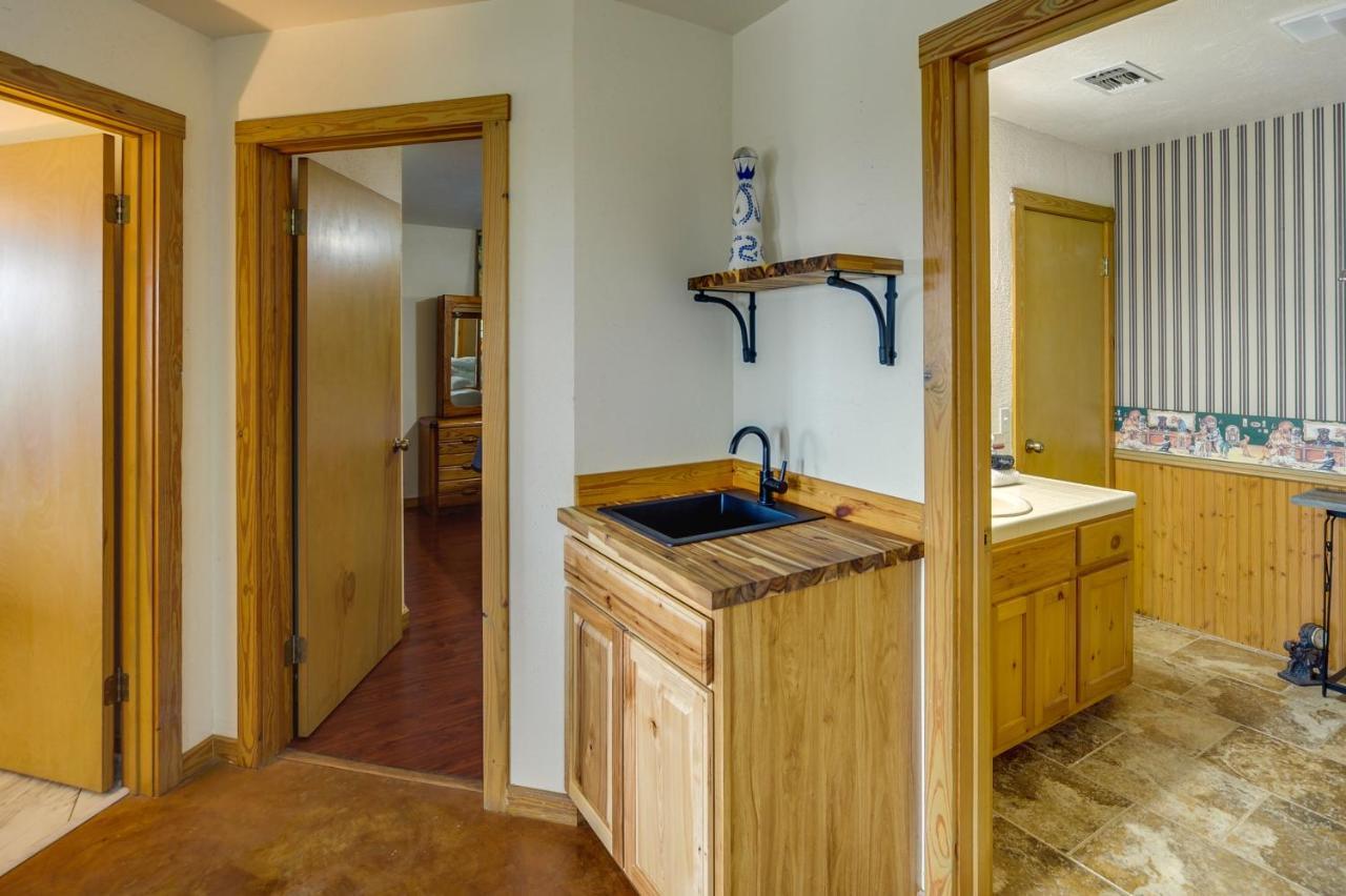 Fredericksburg Retreat With Private Hot Tub And Patio! Villa Exteriör bild