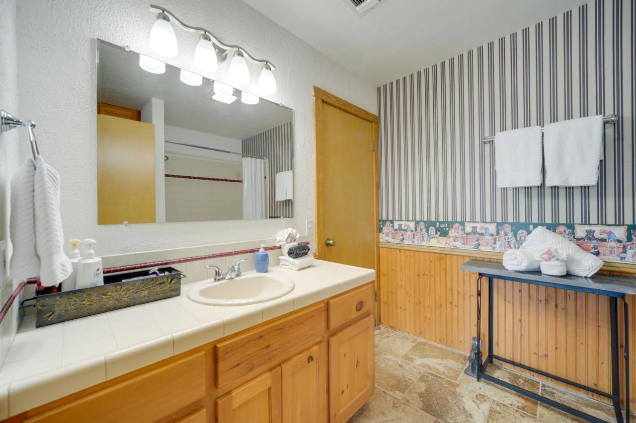 Fredericksburg Retreat With Private Hot Tub And Patio! Villa Exteriör bild